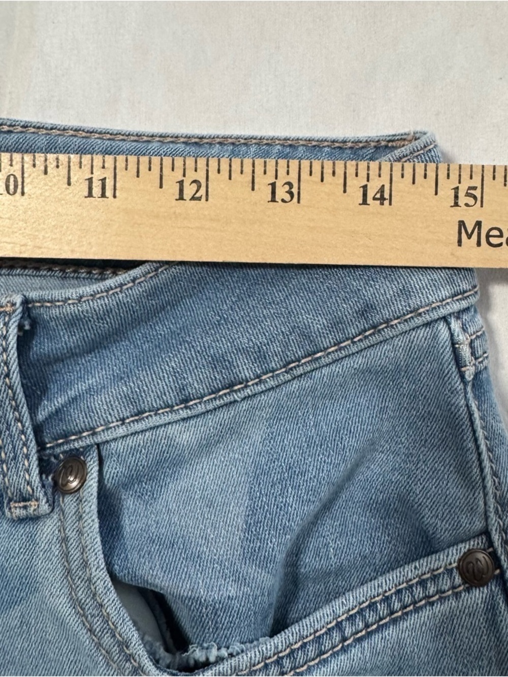 Wrangler Alice Jean Women’s 29x31 Style #112328735 AOP Stars Pocket Logo EUC - Picture 7 of 11